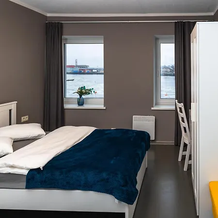 Jahtu Osta, Marina