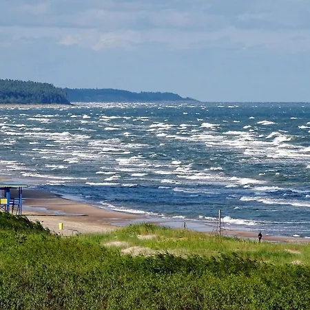 Jahtu Osta, Marina